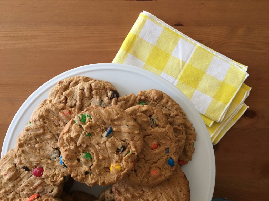 Peanut Butter M&M Cookies